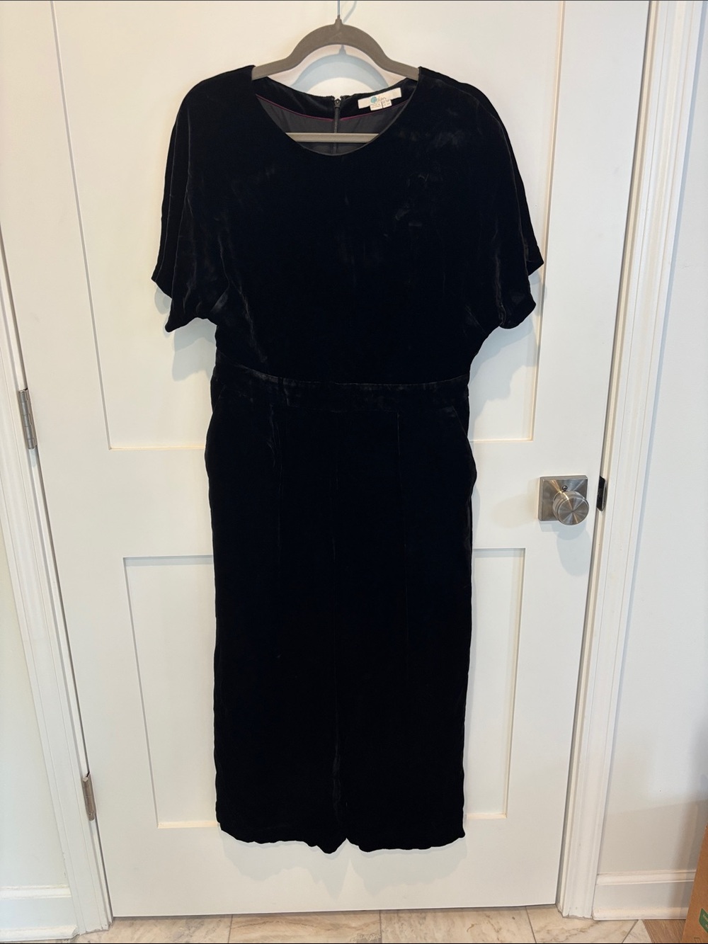 Classic Black Velvet Dress - Elegant Women’s Sheath